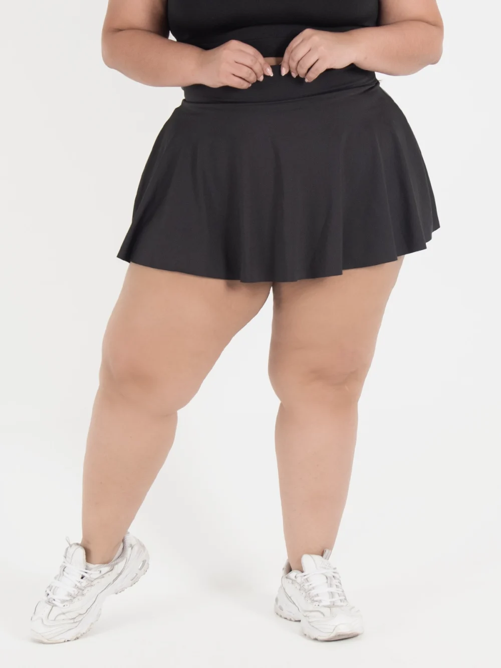 Negra faldashort plus